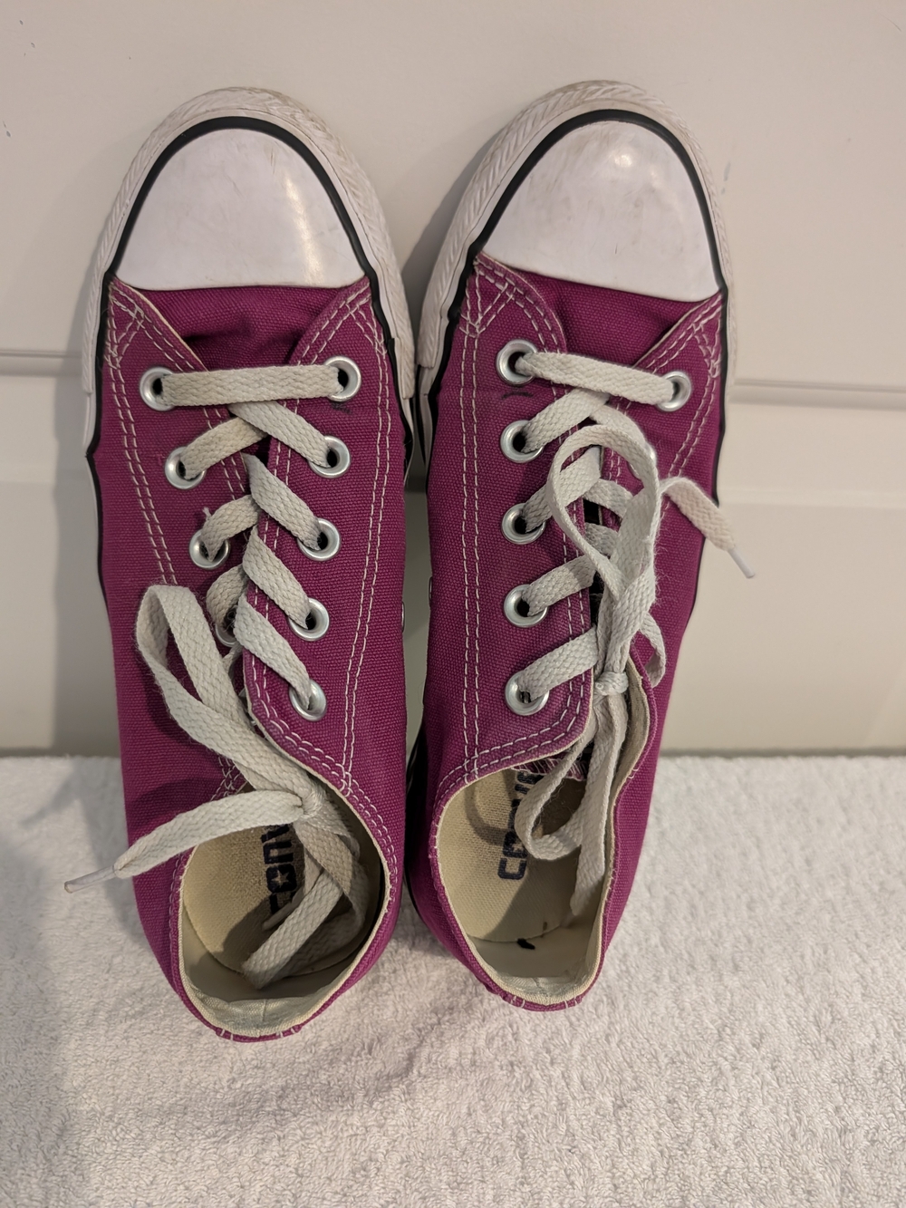 Converse Low-Top Canvas Sneakers in Magenta